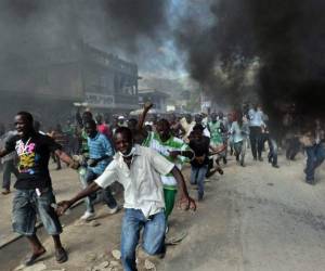 Las tensiones vienen desde hace dos meses, porque la oposición denuncia 'un golpe de Estado electoral' fomentado por Martelly.