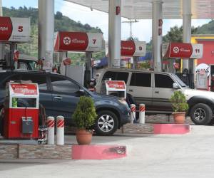 A pesar de los altos precios de los carburantes, la demanda interna de refinados no se reduce en el mercado hondureño.