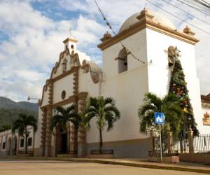 La iglesia colonial de Catacamas fue construida en 1670 y está dedicada a San Francisco de Asís. Foto: Honduras Tips.