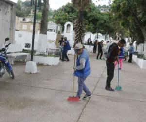 El Cementerio General es uno de los camposantos más antiguos de la capital y es de los más concurridos este día. Foto: Efraín Salgado/ EL HERALDO