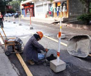 Serán 1.6 kilómetros de vías que se repararán en la colonia Kennedy. Foto: Marvin Salgado/EL HERALDO.