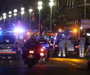 El homicidio múltiple se produjo durante la celebración del día nacional en este balneario de la Riviera francesa.