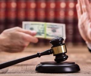 El nivel de corrupción El CNA soltó nombres de otro grupo de pillos antes aludido.