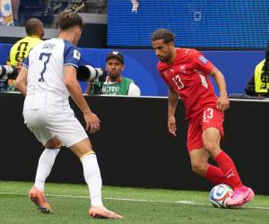 Suiza y Bosnia saben que no pueden fallar para seguir en la lucha en este Mundial.