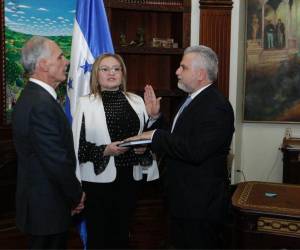 Nasry Asfura designó a Yaudet Burbara como ministro para el Desarrollo del Sector Logístico.