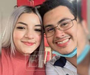 Este martes 3 de febrero, familiares de Luis Alonzo Oseguera, quien fue hallado muerto junto a su novia, Nicol Alejandra Figueroa, en una cabaña de Tatumbla en circunstancias aún no esclarecidas, denunciaron ante los medios una presunta manipulación de evidencias en el caso que ha conmocionado a la población hondureña, adjuntando una imagen que sustentaría una de las hipótesis principales. A continuación los detalles.