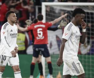 Real Madrid se vio sorprendido en su visita al Osasuna en el estadio El Sadar en Pamplona y se regresó con una derrota. El equipo de Álvaro Arbeloa no pudo y ahora puede perder el liderato.