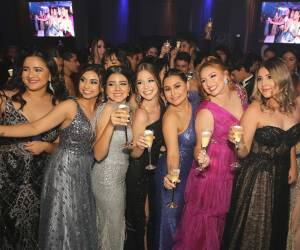La prom night de Macris School se celebraró en el Centro de Convenciones del Hotel Honduras Maya.