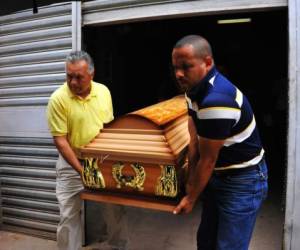 El cuerpo del joven asesinado fue llevado de nuevo a Guaimaca por sus familiares.