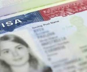 Para poder viajar su pasaporte debe tener mínimo una vigencia de seis meses.