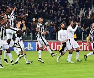 Juventus clasifica a octavos tras empate sin goles con Atlético de Madrid.