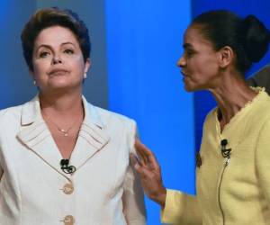 La mandataria brasileña Dilma Rousseff se muestra indiferente a lo planteado por su adversaria Marina Silva.