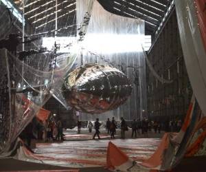 Arte contemporáneo. La era espacial, representada por el artista surcoreano Lee Bul en la 20 Bienal de Sídney 2016.