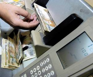 Gobierno de Honduras dice que no está en riesgo el pago de deuda