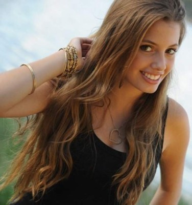 Hermosa modelo sin una pierna arrasa en las redes sociales