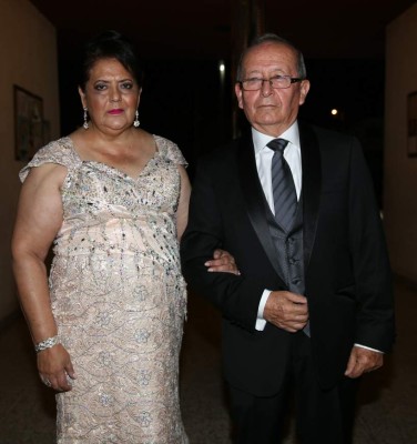 Romántica velada para Carolina y Alejandro
