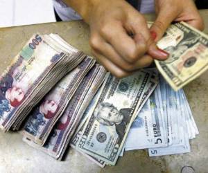 Divisas. El dólar predomina en la mayoría de países y en Honduras es la única moneda que tiene cambio oficial.