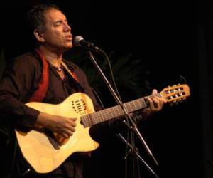 Guillermo Anderson es uno de los músicos nacionales más aclamados en Honduras, Centroamérica y la comunidad hondureña dispersa en el mundo.