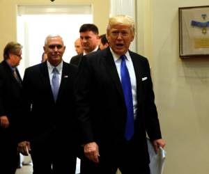 Donald Trump reaccionó a las recientes estimaciones de expertos en el sentido de que el costo del muro a lo largo de los 3.200 km de frontera con México podría superar largamente los 20.000 millones de dólares.