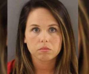 Kelsey McCarter es la mujer acusada de cometer la violación del menor.