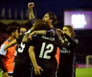 Los jugadores del Real Madrid en plena celebración. (Foto: Agencias/AP/AFP)