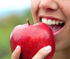 La gran mayoría de propiedades de las frutas se encuentra en la cáscara.