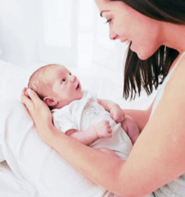 Los bebés tratan de leer los labios