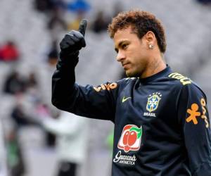 'Neymar es muy habilidoso, rápido, técnico y hace goles. Me va muy bien con él. Hacemos muchas paredes, estamos haciendo muchos goles', decía Coutinho entonces de su nuevo socio, tras recoger el título. (Foto: AFP/ El Heraldo Honduras/ Noticias Honduras hoy)