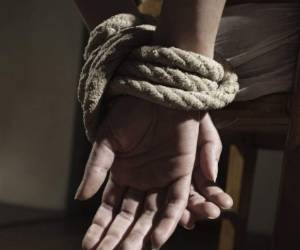 La estudiante se encuentra en un riguroso tratamiento psicológico a raíz del trauma que le significó ser retenida.