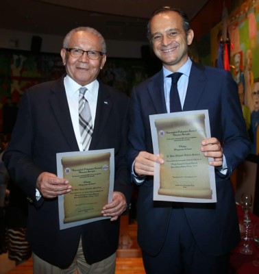 UPNFM entregó el Premio Nacional de Ensayo Literario
