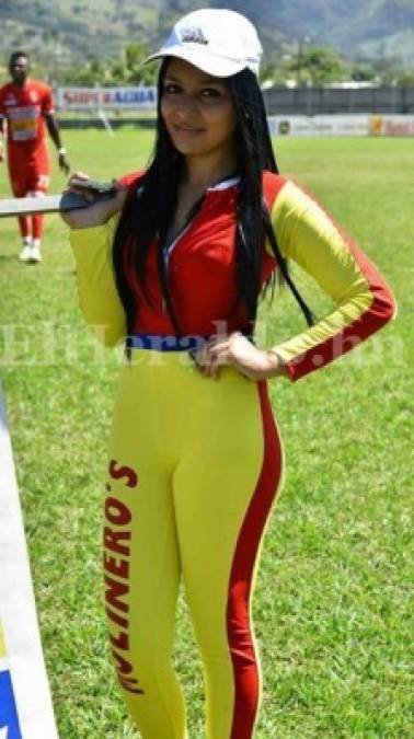 Sensuales chicas subieron la temperatura en jornada 8 de la Liga Nacional de Honduras