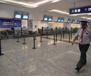 Esta es la segunda vez en menos de una semana que se recibe una amenaza en el aeropuerto de Tucumán, pero la primera resultó ser una broma.