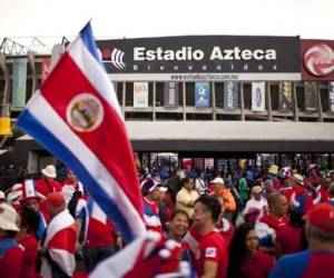 Aficionados costarricenses esperan presenciar el duelo entre México y Costa Rica rumbo al Mundial de Rusia 2018 (Foto: Internet)
