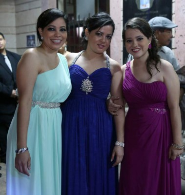 Emotivo intercambio de votos matrimoniales