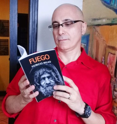 'Disfruto la novela negra, del mundo profesional del crimen”