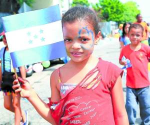 Los niños fueron portadores del mensaje de paz que anhelan los hondureños.