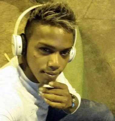 Autopsia reveló por qué un pasajero de avión mordió a otro y murió