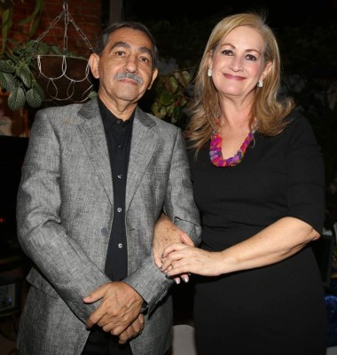 Silvia y Kenneth inician su felices para siempre