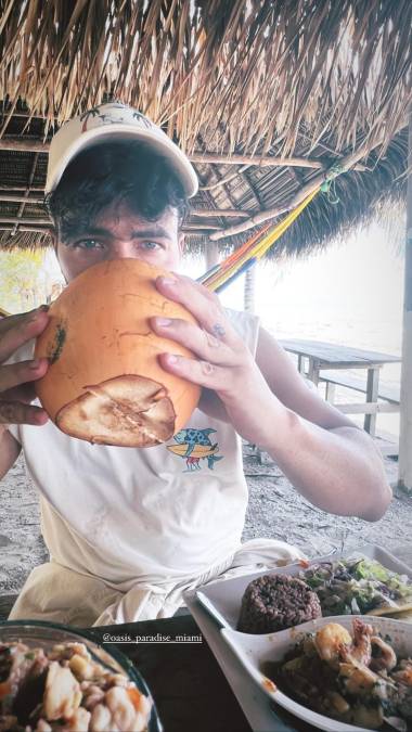 En hamaca, con sopa de caracol y agua de coco, así disfrutó Jencarlos Canela de Honduras