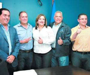 Dirigentes del Partido Nacional restan importancia al acuerdo de unidad firmado por los partidos de oposición.