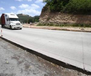 Desde San Lorenzo hasta Choluteca, los conductores deberán ser precavidos, ya que en la zona hay maquinaria trabajando en la instalación de tuberías.