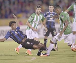 Independiente del Valle y Atlético Nacional en la final de la Copa Libertadores (Foto: Agencia AFP)
