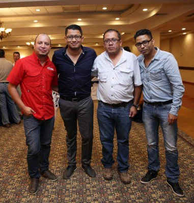 Ejecutivos premian esfuerzo, lealtad y compromiso