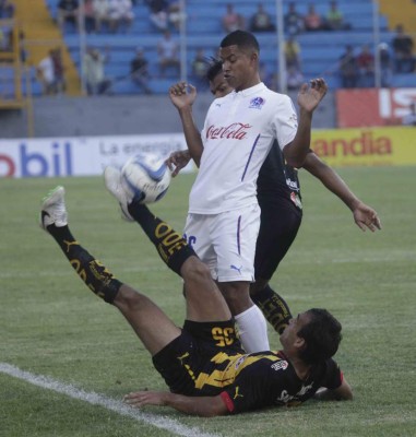 Olimpia se trajo un empate 1-1 ante Real España