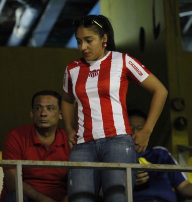 Curiosas imágenes captadas por nuestro lente en la fecha 16 de la LNP