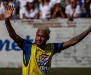 El sábado, el atacante dijo estar 'casi 100% recuperado' de la lesión en el tobillo derecho que lo dejó fuera de la Copa América, que ganó su selección el 7 de julio.