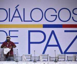 Colombia: Santos suspende viaje a Quito de negociadores de paz con ELN (Agencia: AFP)