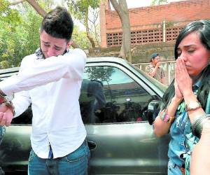 El universitario fue llevado a Medicina Forense para que se le practicaran exámenes, sin la presencia de sus defensores.