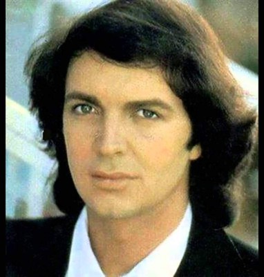 Los memes y las burlas más sonadas por el rostro de Camilo Sesto