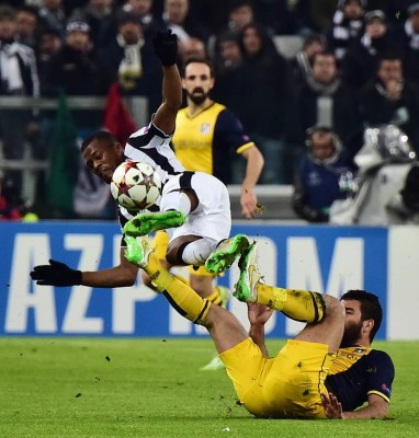 Juventus clasifica a octavos tras empate sin goles con Atlético